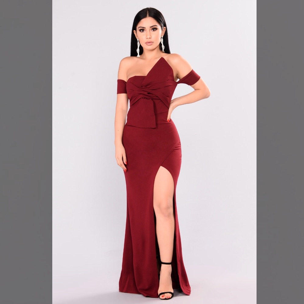 Never worn off the shoulder gown